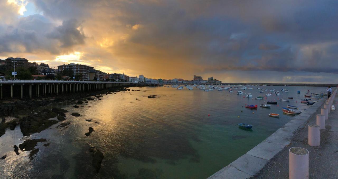 Apartamento 2 Centrico Garaje Wi-Fi Para Trabajar Daire Castro Urdiales Dış mekan fotoğraf